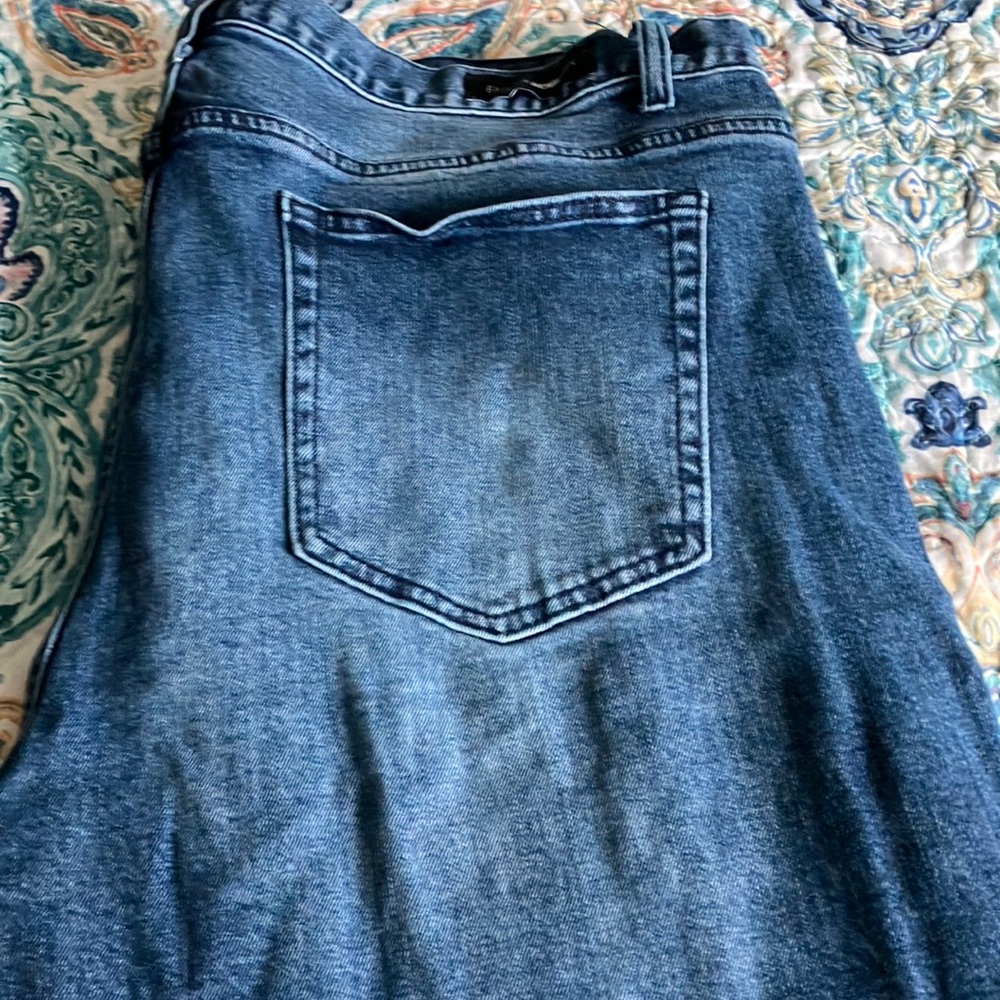 Fashion Nova Relaxed Blue Jeans with Edgy Raw Hem - Picture 6 of 10